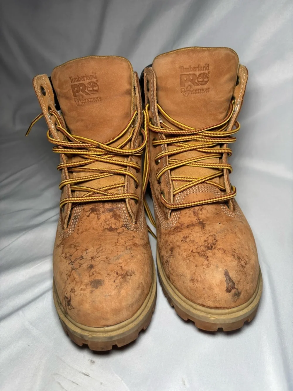 Timberland Wheat Leather Men's Work Boots with Black Collar - Picture 2 of 4